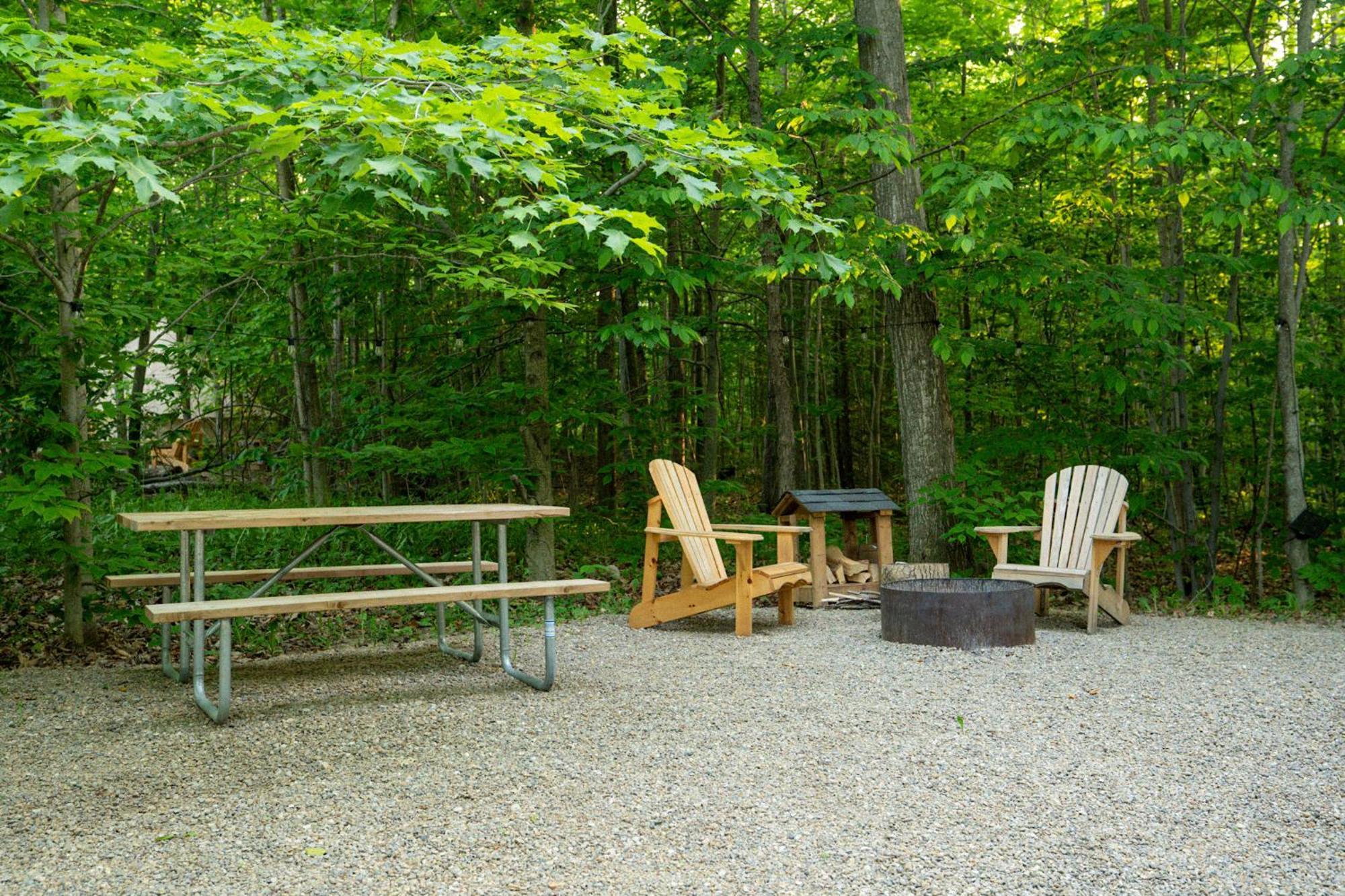 מלון Miller Lake Grotto Getaway מראה חיצוני תמונה